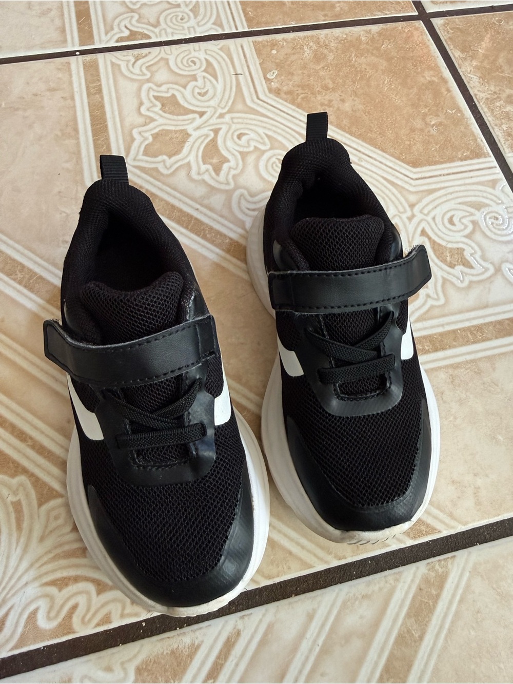 Kids Black and White Athletic Sneakers with Hook-and-Loop Strap